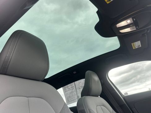 Used 2023 Polestar Polestar 2 w/ Pilot Pack AWD/4WD image 18