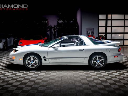 Used 1998 Pontiac Firebird Formula w/ Security Pkg image 48