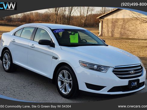 Used 2015 Ford Taurus SE image 1