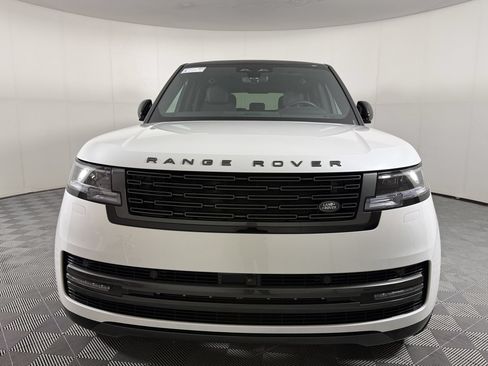 Used 2025 Land Rover Range Rover SE AWD/4WD image 6