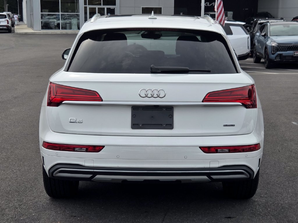 Used 2023 Audi Q5 2.0T Premium Plus w/ Premium Plus Package AWD/4WD image 5
