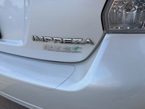 Used 2013 Subaru Impreza 2.0i AWD/4WD image 11