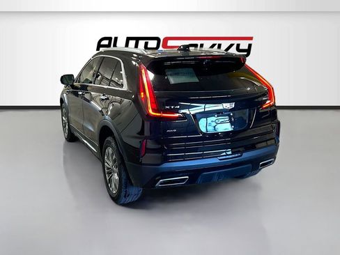 Used 2024 Cadillac XT4 Premium Luxury w/ Technology Package AWD/4WD image 5