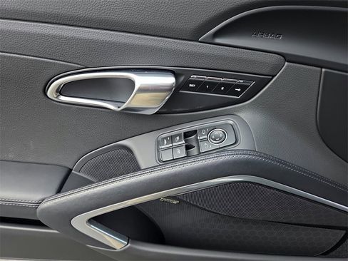 Used 2017 Porsche 911 Carrera S image 8