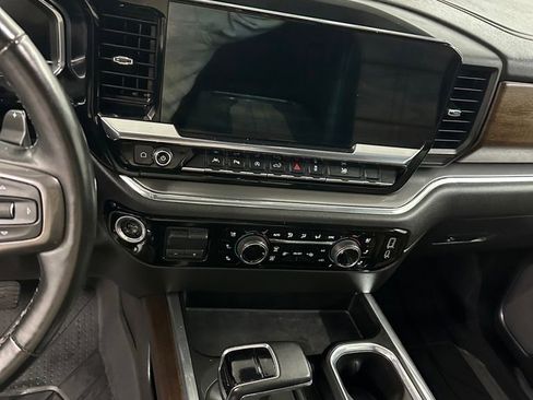 Used 2023 Chevrolet Silverado 1500 High Country w/ High Country Premium Package image 17