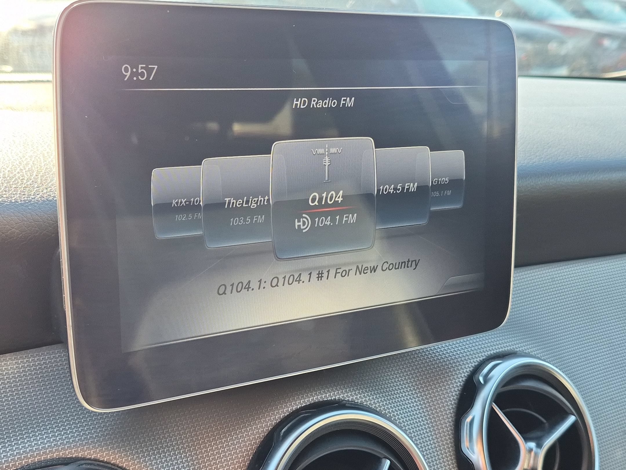 Used 2019 Mercedes-Benz GLA 250 4MATIC image 21