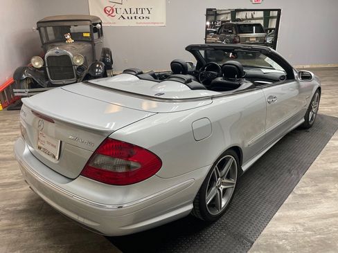 Used 2007 Mercedes-Benz CLK 63 AMG Cabriolet image 11