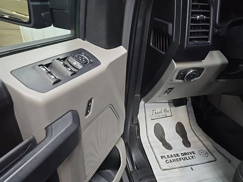 Used 2018 Ford F150 XL w/ Equipment Group 101A Mid AWD/4WD image 32