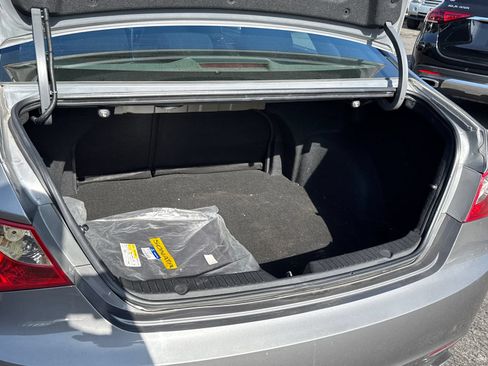 Used 2011 Hyundai Sonata SE w/ Navigation & Sunroof Pkg 4 FWD image 6