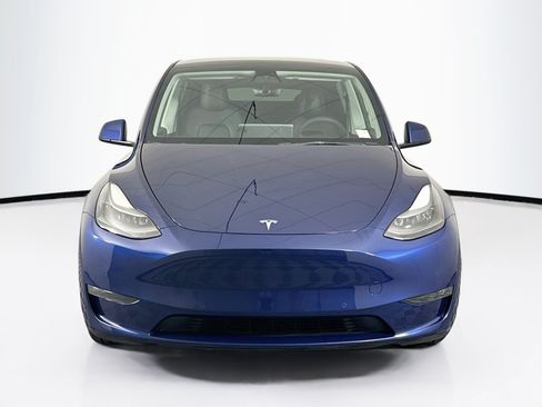 Used 2022 Tesla Model Y Performance AWD/4WD image 2
