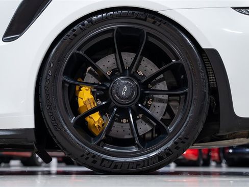 Used 2016 Porsche 911 GT3 RS RWD image 22