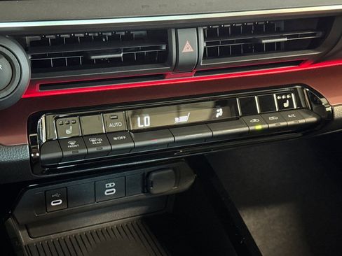 New 2026 Toyota Prius Plug-In Hybrid image 24