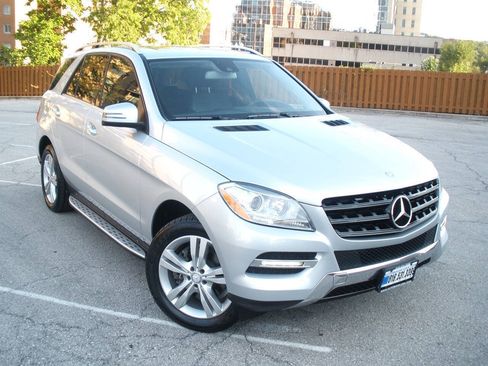Used 2015 Mercedes-Benz ML 350 4MATIC image 2