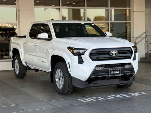 New 2026 Toyota Tacoma SR5 image 6