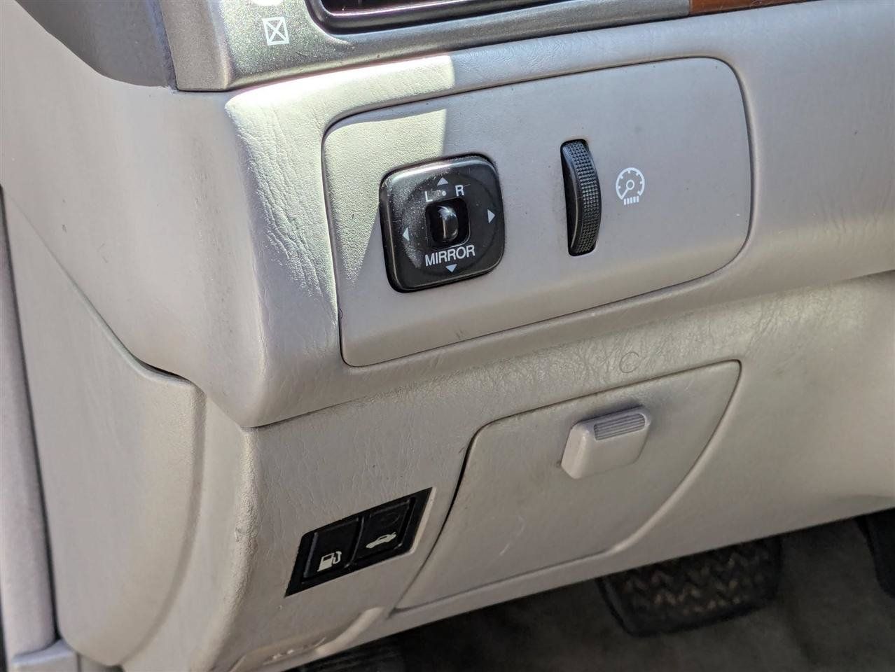 Used 2005 Lexus ES 330 FWD image 14