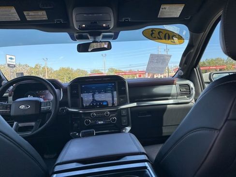 Used 2023 Ford F150 Lariat w/ Equipment Group 502A High image 40