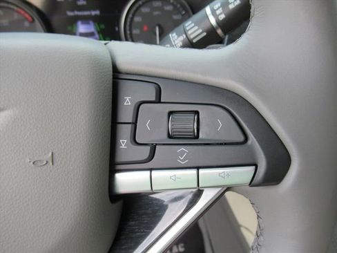 Used 2020 Cadillac XT6 Premium Luxury AWD/4WD image 25