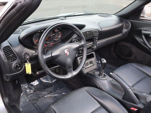 Used 2002 Porsche Boxster RWD image 22