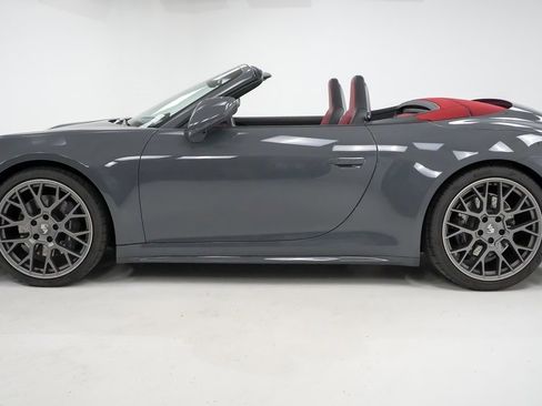 New 2025 Porsche 911 Carrera image 2