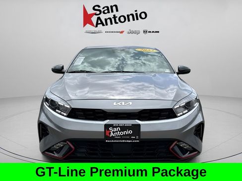Used 2023 Kia Forte GT-Line w/ GT-Line Premium Package FWD image 3
