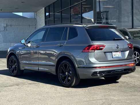 Certified 2024 Volkswagen Tiguan SE R-Line image 3