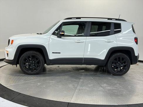 Certified 2022 Jeep Renegade Altitude w/ Sun/Sound Group image 4