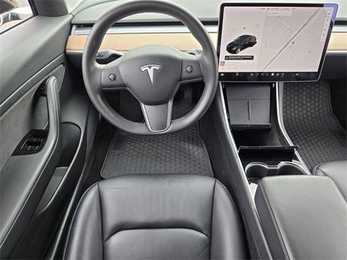 Used 2020 Tesla Model 3 image 12