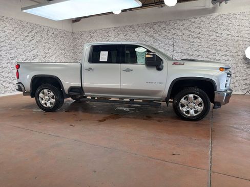 Used 2021 Chevrolet Silverado 2500 LTZ w/ LTZ Premium Package AWD/4WD image 8