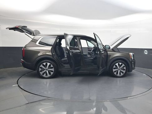 Used 2021 Kia Telluride S AWD/4WD image 49