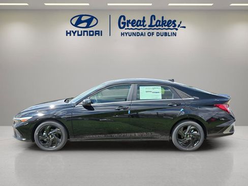 New 2026 Hyundai Elantra SEL Sport Premium FWD image 2