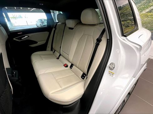 Used 2025 Audi Q6 e-tron Premium Plus w/ Premium Plus image 20