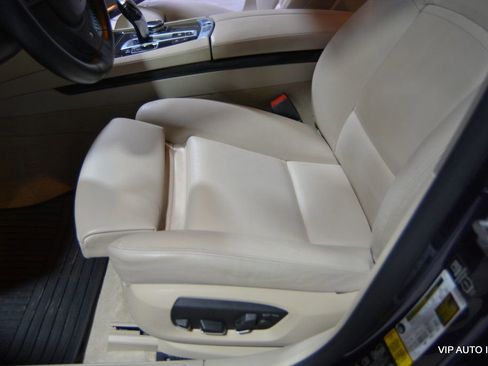 Used 2014 BMW 750Li xDrive image 17