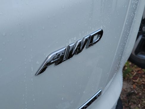 Used 2022 Honda CR-V Touring image 7