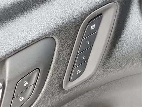 Used 2018 GMC Acadia Denali w/ Technology Package image 17