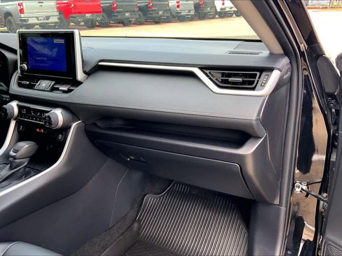 Used 2024 Toyota RAV4 XLE Premium image 18