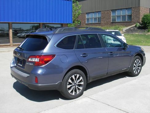 Used 2015 Subaru Outback 2.5i Limited w/ Protection Package #1 AWD/4WD image 5