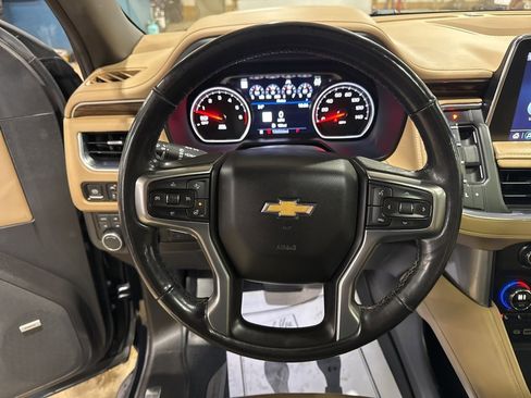 Used 2021 Chevrolet Tahoe Premier w/ Premium Package image 23