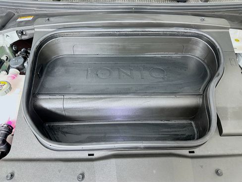 Used 2024 Hyundai Ioniq 6 SE image 33