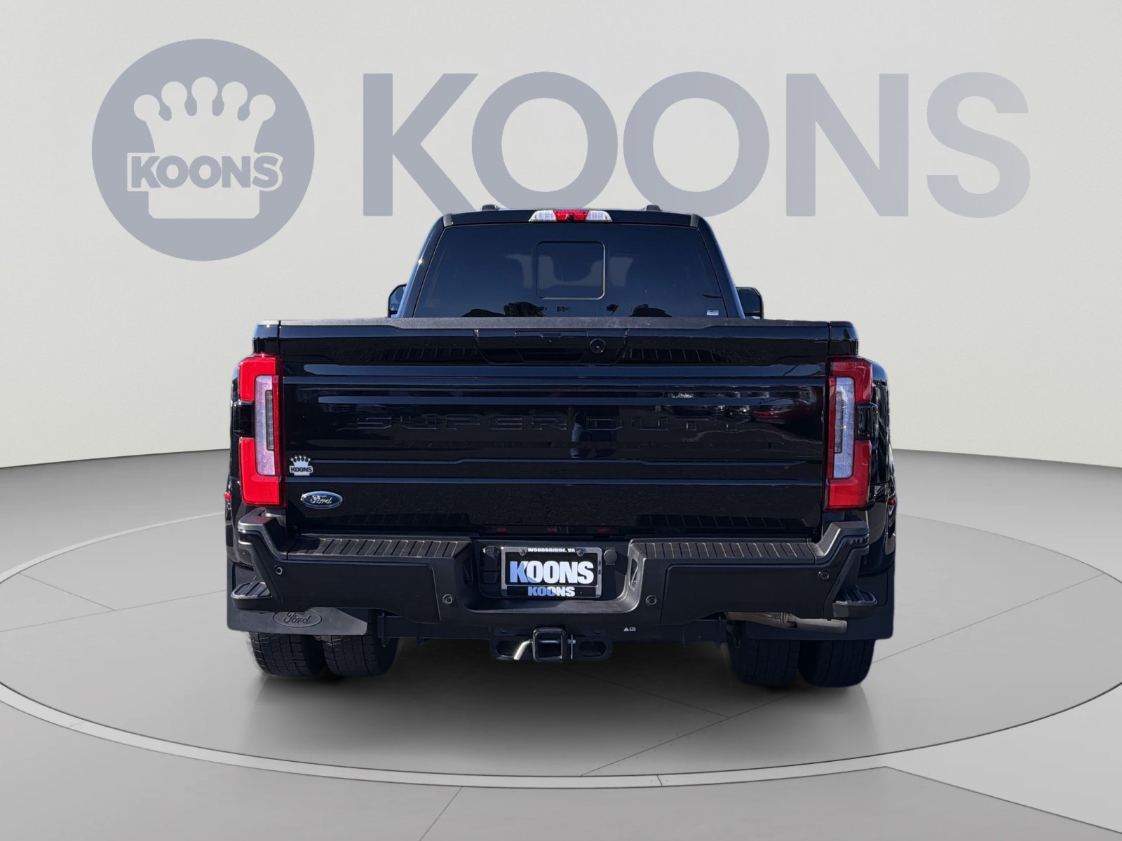 Used 2025 Ford F450 Platinum w/ FX4 Off-Road Package AWD/4WD image 5