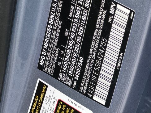 New 2025 Mercedes-Benz GLS 580 4MATIC image 38