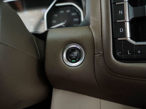 Used 2021 GMC Yukon XL Denali w/ Denali Premium Package AWD/4WD image 29