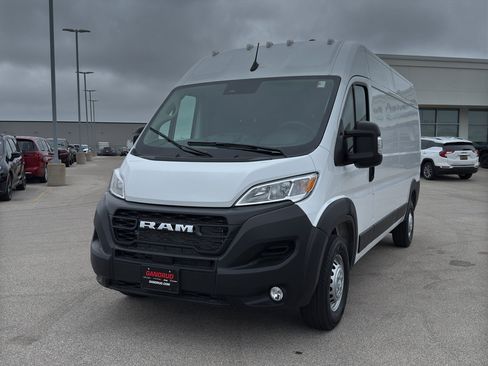 New 2026 RAM ProMaster 2500 w/ Convenience Group FWD image 2