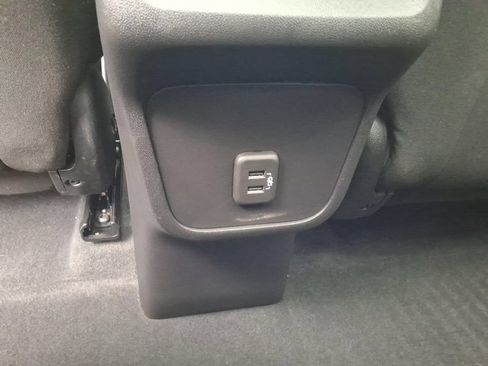Used 2024 Chevrolet Equinox LT AWD/4WD image 9