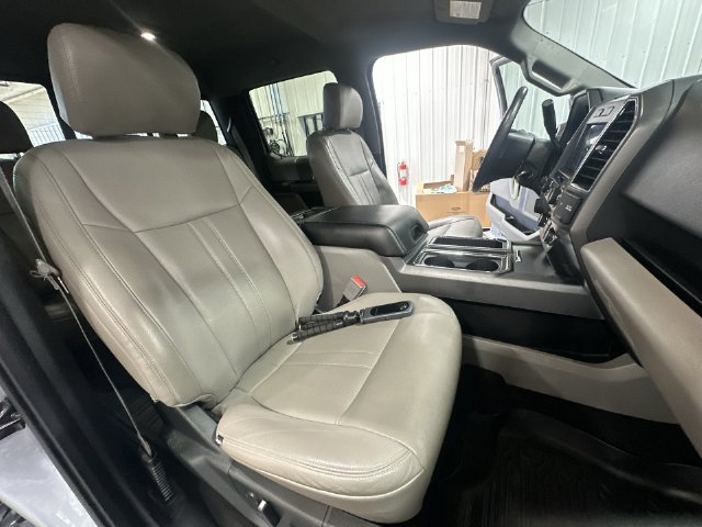 Used 2020 Ford F150 XLT w/ Equipment Group 302A Luxury AWD/4WD image 32