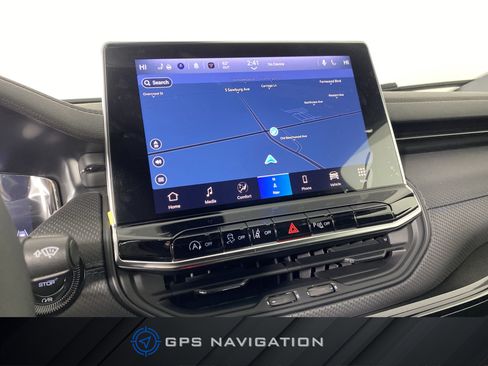 New 2026 Jeep Compass Limited w/ Sun, Sound & Navigation Group AWD/4WD image 3