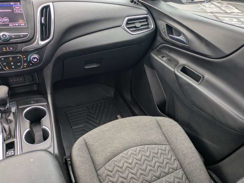 Used 2022 Chevrolet Equinox LT FWD image 19