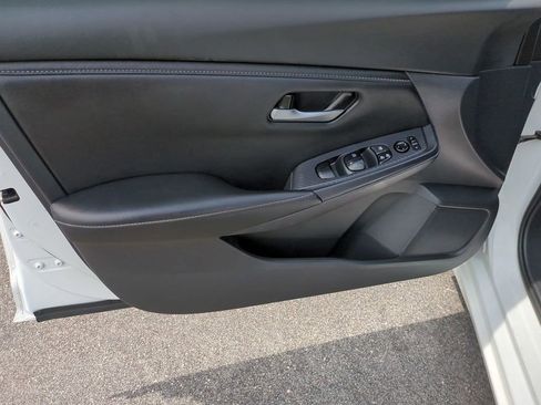 Certified 2023 Nissan Sentra SV image 10