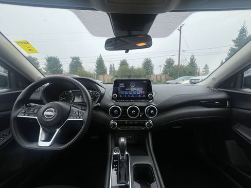Used 2025 Nissan Sentra SV image 33