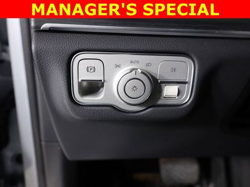 Certified 2025 Mercedes-Benz GLE 450e 4MATIC image 11
