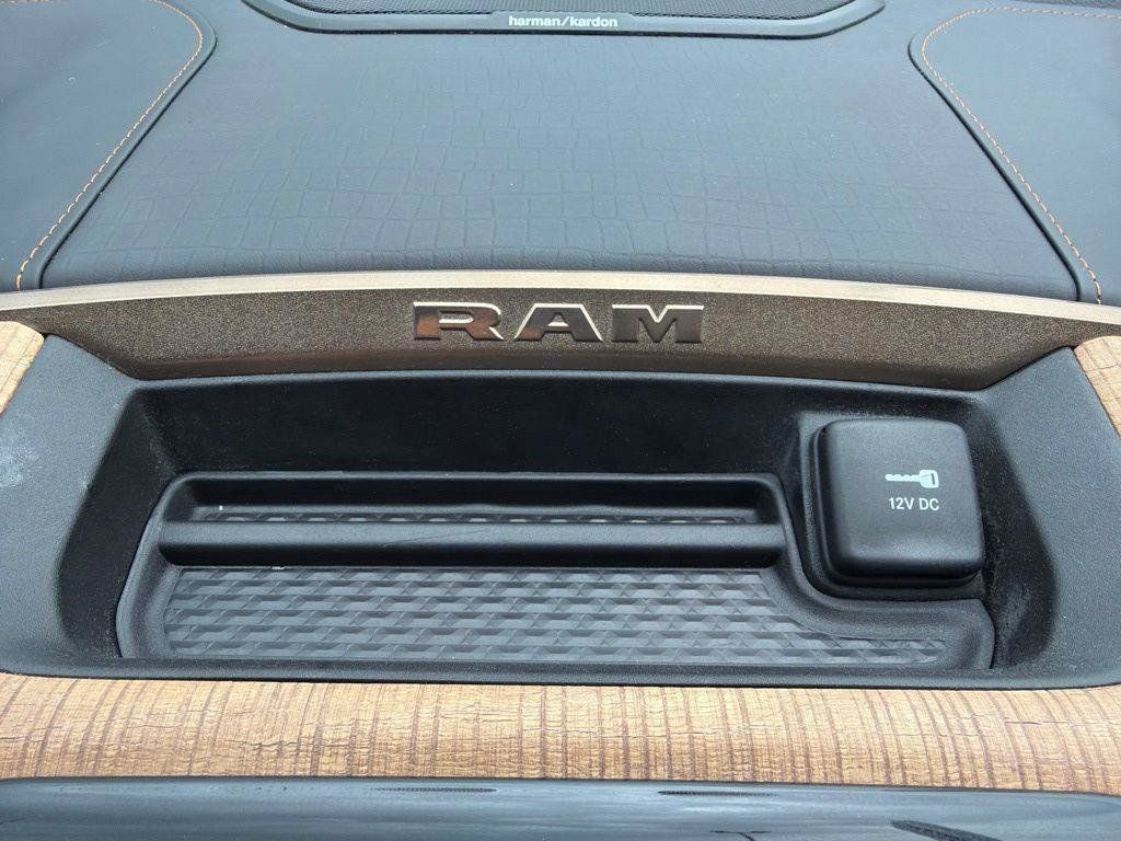 Used 2019 RAM 1500 Limited AWD/4WD image 46